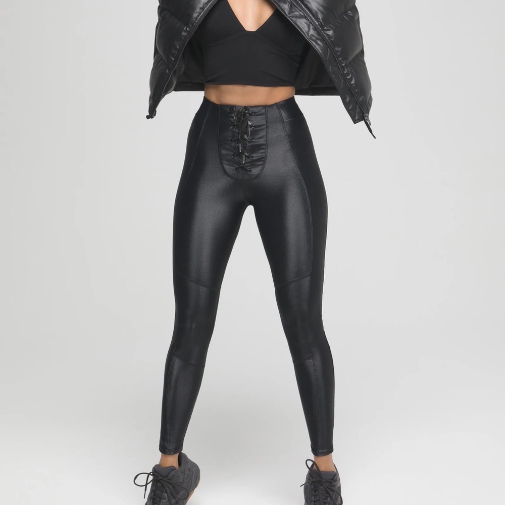 Good American Bombshell Legging
